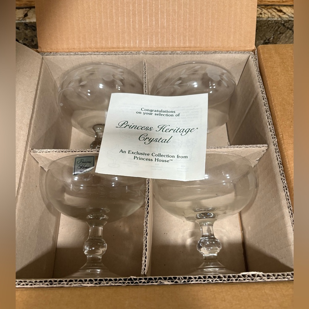 Princess House Heritage Clear Stemmed Set of 4 Dessert Crystal glass Bowls NEW